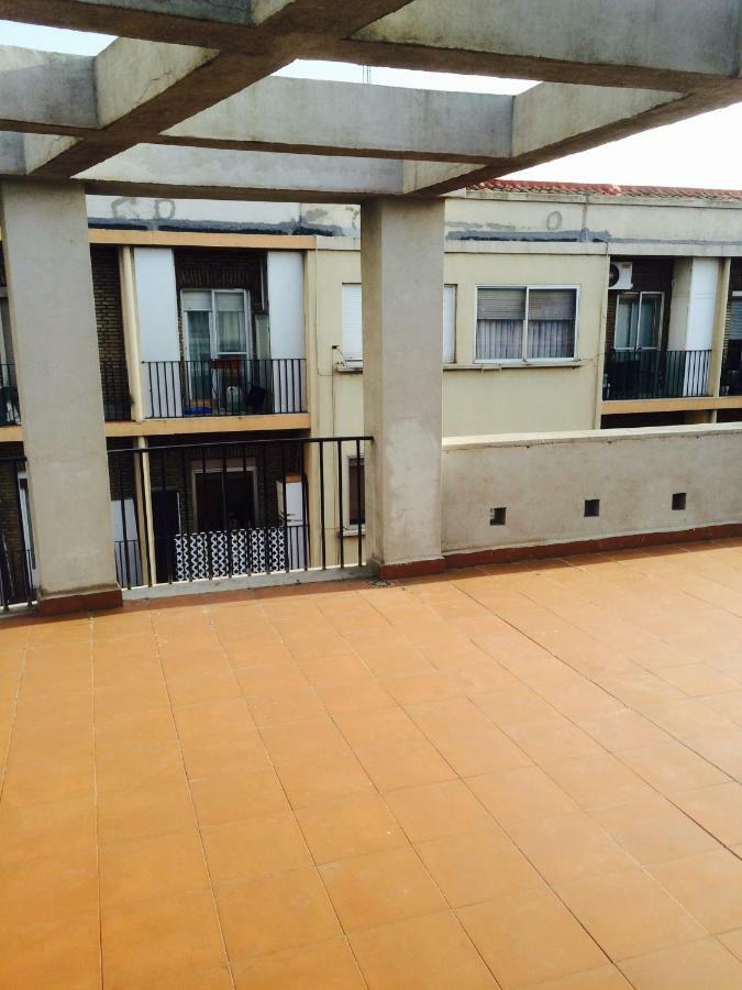 Apartamento Universidad-Hospital サラゴサ エクステリア 写真